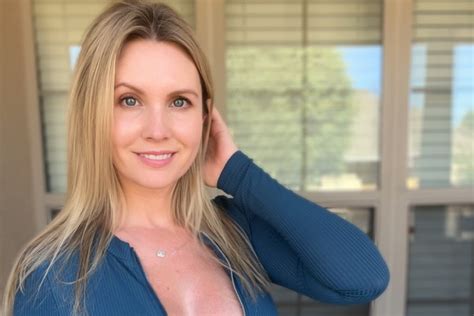 Top 5 Holly Jane OnlyFans Content Trends to Follow