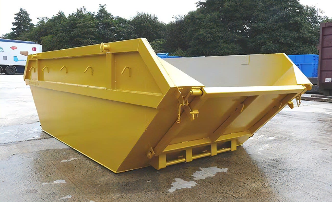 Skip Hire Wood 8 Yard Open